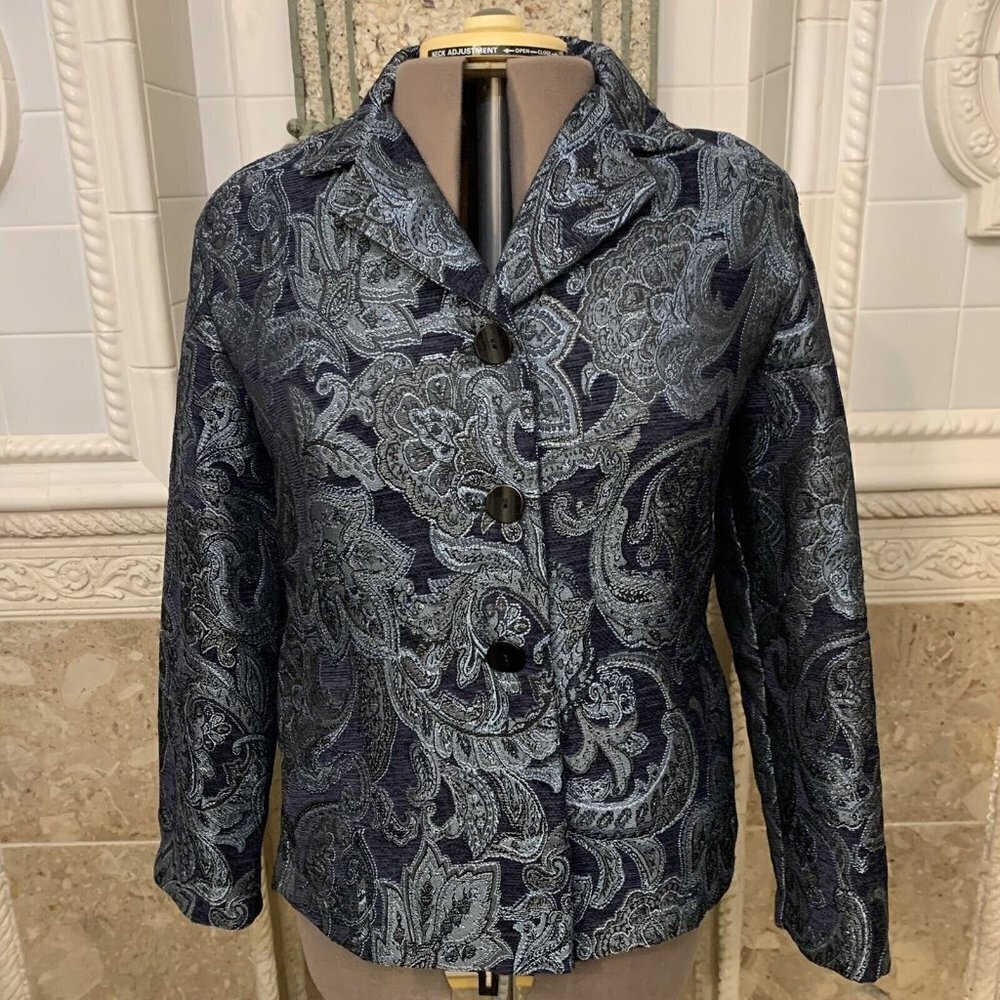 Joanna. Size Large. Gorgeous Tapestry Jacket. Unlined. Blk/Lt Blue. AL